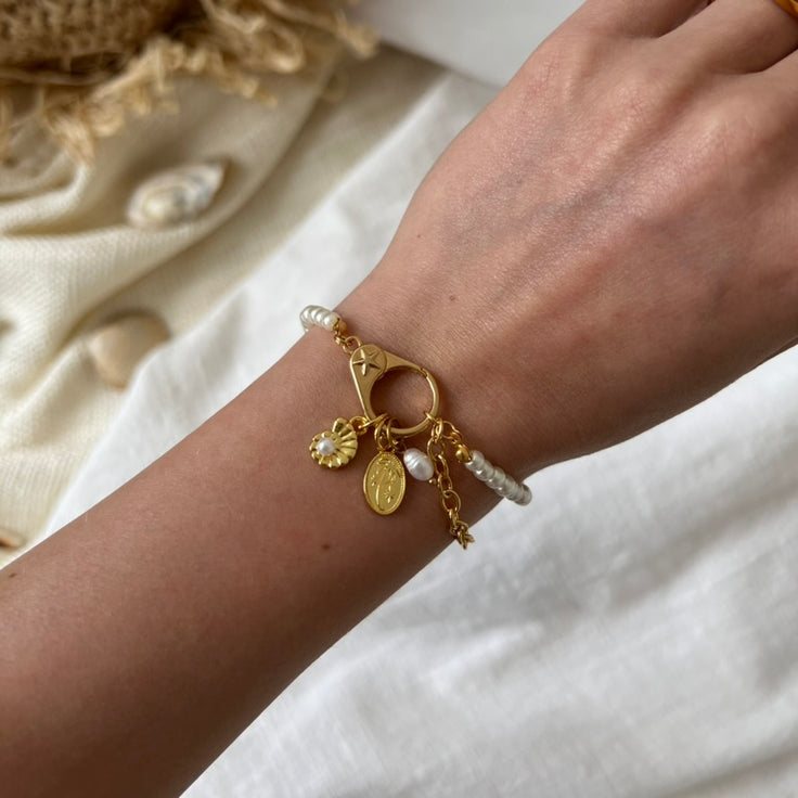Glasperlenarmband mit Sternverschluss